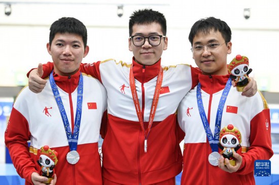 成齐大运会｜射击——须眉10米气步枪团体：中国队取得亚军