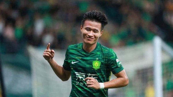 法比奥这个进球，曹永竞全力去抢这一下极度关节，河南守门员扑出单刀后制造零星助攻进球