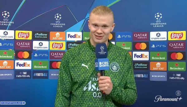 哈兰德：目下看到卡拉格在演播室，我齐开动病笃了