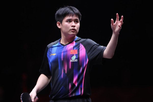 WTT总决赛 林诗栋4-0礼服梁靖崑晋级男单八强