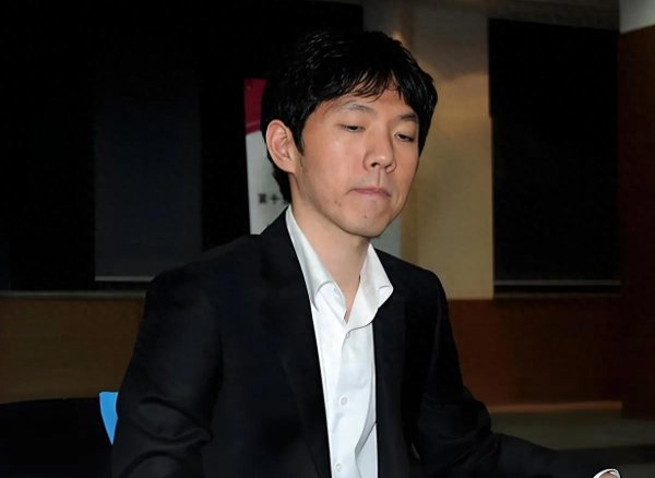 韩国又出天才围棋选手, 18岁成为最年青天下冠军, 或开翻新的期间