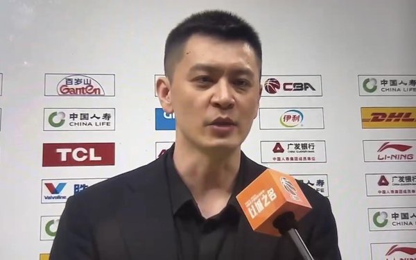 杨鸣：质疑让人人憋着一股劲，在斗志方面莫得失去老辽篮的传统和精神