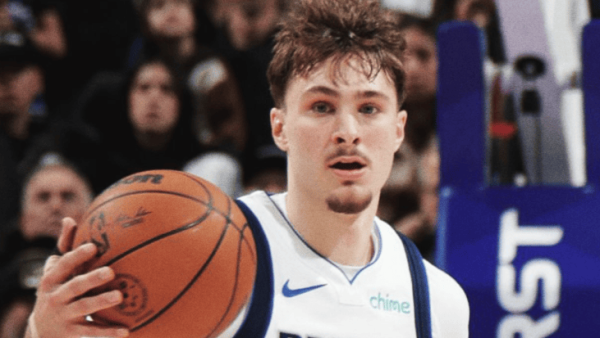 未满19岁球员得分排名：詹姆斯625分第一，弗拉格479分第三