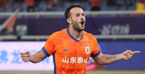 泰山为什么争议少，你敢说出口吗，中超第二轮裁判三分钟罚下两东谈主引爆争议