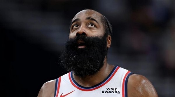 差2分！快船憾负火箭，终末一分钟太精彩，哈登操作让东说念主看不懂