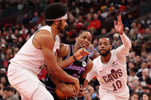 愚蠢的操作！骑士简直为了球哥而把这位侧翼新星送到了公牛？