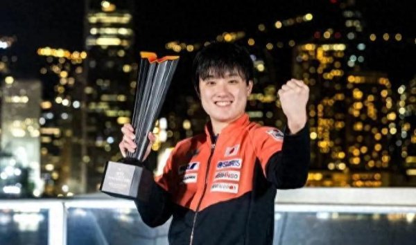 张本夺冠后发声：终于遂愿赢得总决赛冠军，期待来岁赢得更多荣誉