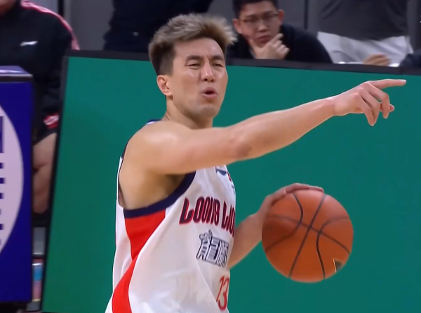 广东“一门三杰”光辉万丈，杜锋怒批：缺陷太多，打起12分精神