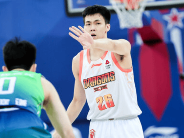 庞峥麟场均22.8分投篮59.4%, 得分原土第一、射中率原土第二