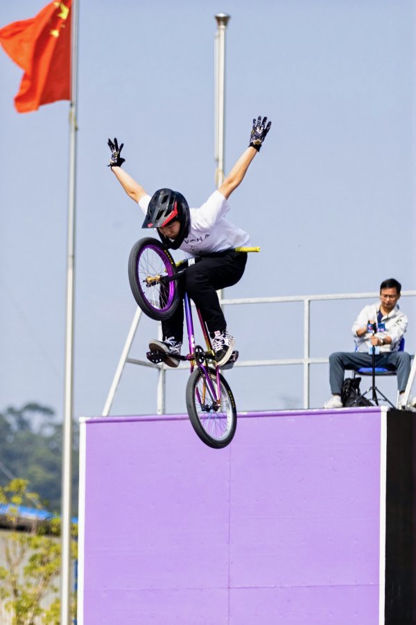 人包揽冠军！省小轮车锦标赛在黄江圆满收官