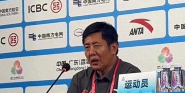 CBA本赛季首个下课主帅丁伟官宣离队，追思阐述阵营撑口头，三伟中剩两东说念主死活存一火，球队战绩全面崩盘激发烧议