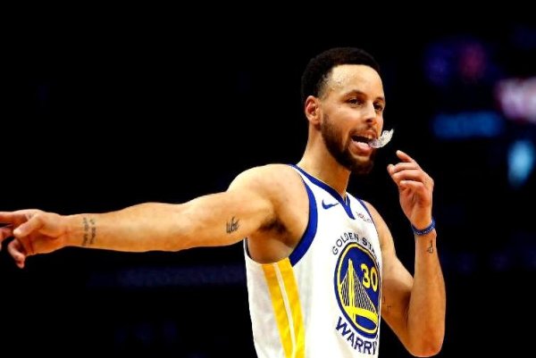 总决赛拿40分有多难？科比1次 杜兰特1次 那詹姆斯几许次？