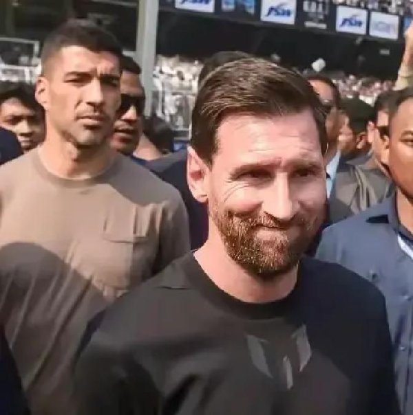 梅西印度赚7000万仅踢20分钟，8万球迷暴怒砸场