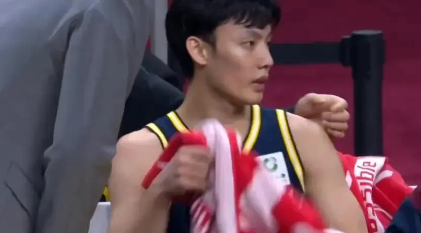 火线复出未能救主! 徐杰射中5记三分空砍22分2板2抢断