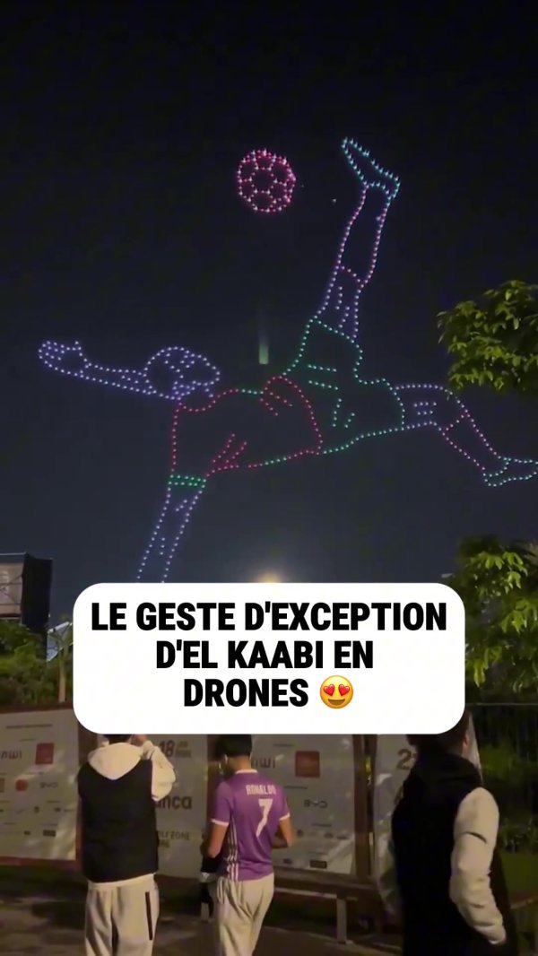 很地说念！卡萨布兰卡市用无东说念主机灯光，复刻卡埃比的精彩倒钩