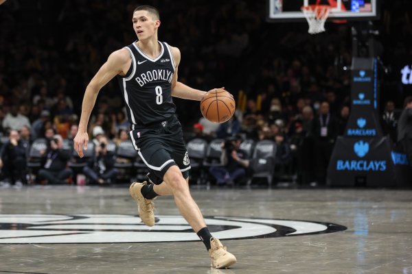 老例时候三分绝平&包揽加时10分！8号秀杰明9中5拿到18分5板5助