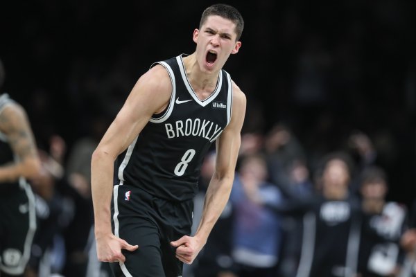 篮网队史少壮单场5+三分榜：杰明4次高居榜首 另两东说念主各2次