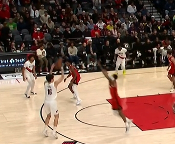 今天嗅觉可以！杨瀚森接球早先 轰进个东谈主NBA活命第4记三分